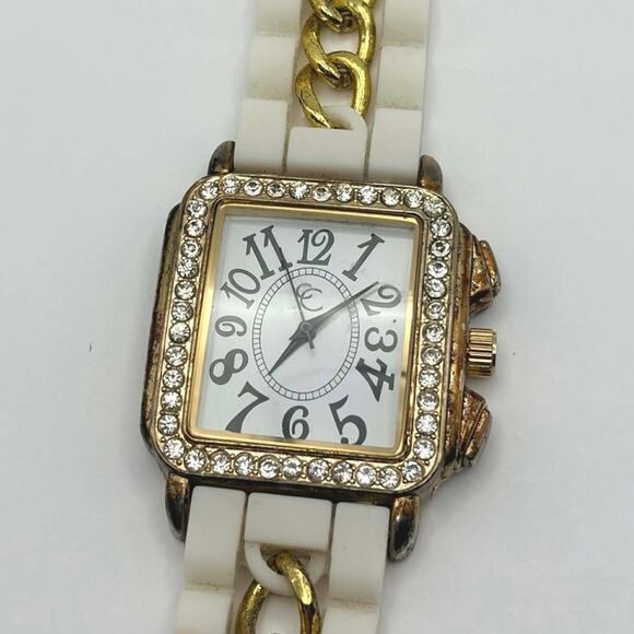 Gold & White Charming Charlie Men’s Watch - Picture 2 of 4